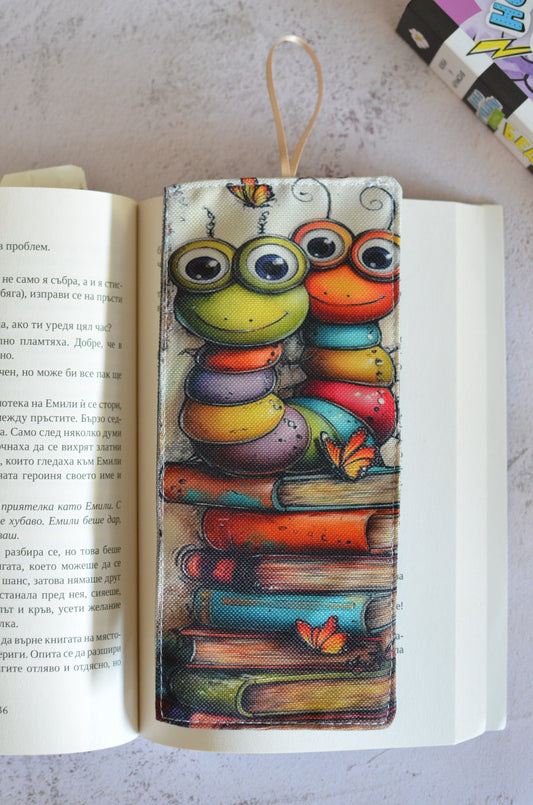 Книгоразделител "Червей"